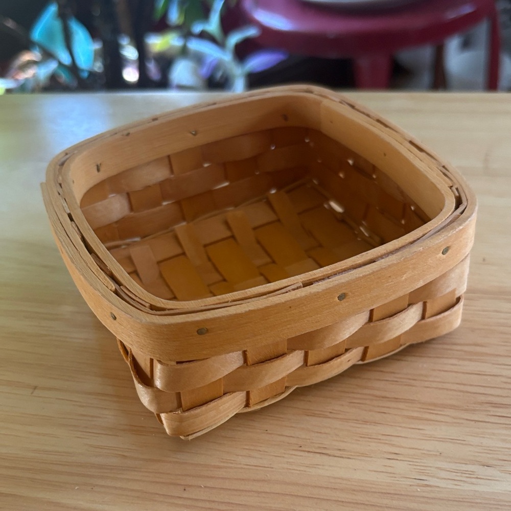 Vintage Handwoven Wood Splint Square Basket – 5" x 5" – Farmhouse Decor